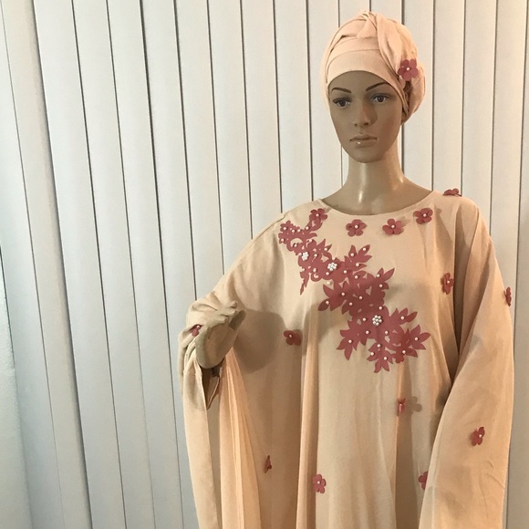 Dress - Picture 8 of 8